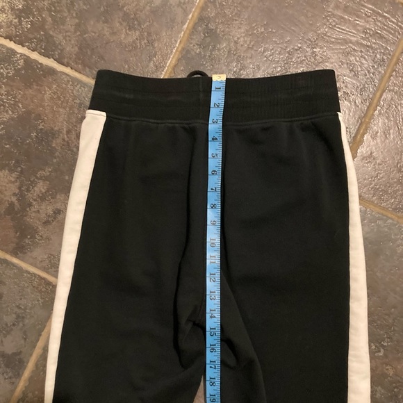 Puma Black and White Jogger Sweatpants. Size M - Picture 9 of 12